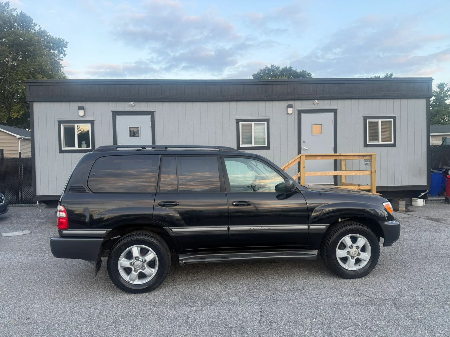 toyota land cruiser 2004 JTEHT05J642056901 image toyota land cruiser 2004 JTEHT05J642056901 image